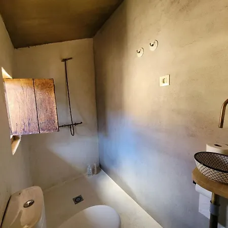 Independiente Con Acceso A Patio Y Piscina La Nueva Apartamento