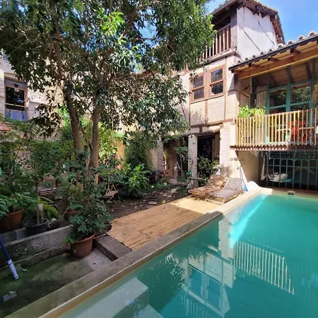 Independiente Con Acceso A Patio Y Piscina La Nueva