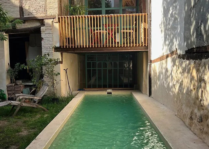 Duplex Independiente Con Acceso A Patio Y Piscina La Nueva Daire Candeleda