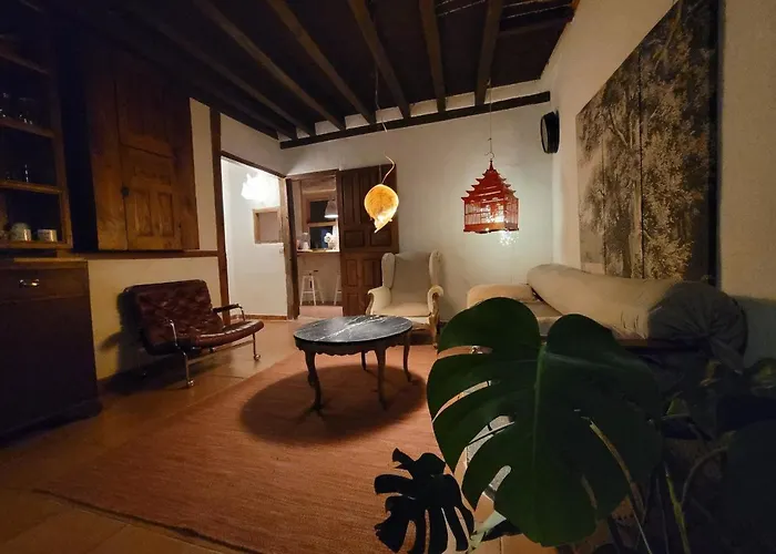 Duplex Independiente Con Acceso A Patio Y Piscina La Nueva Candeleda